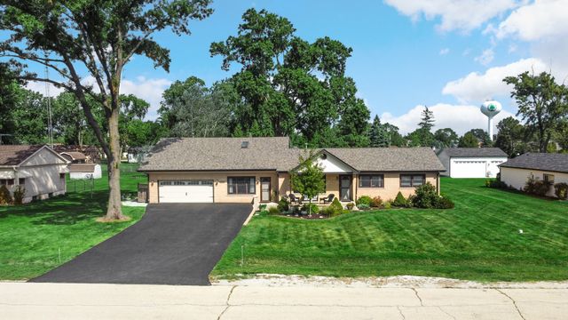 8210 Hillcrest Drive, Orland Park, IL 60462