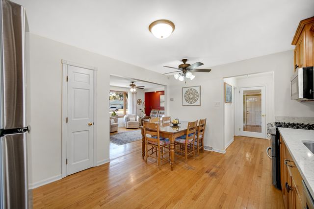 8210 Hillcrest Drive, Orland Park, IL 60462
