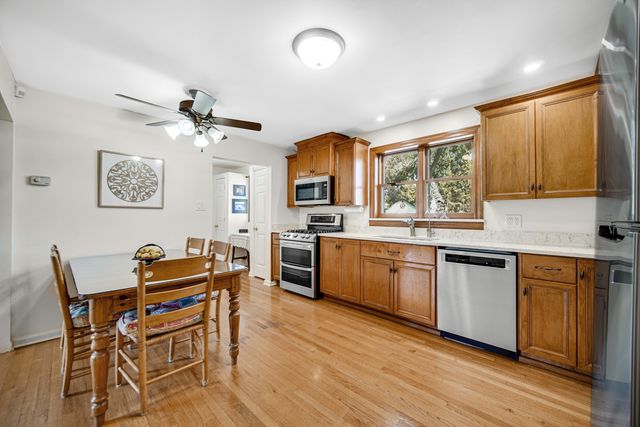8210 Hillcrest Drive, Orland Park, IL 60462