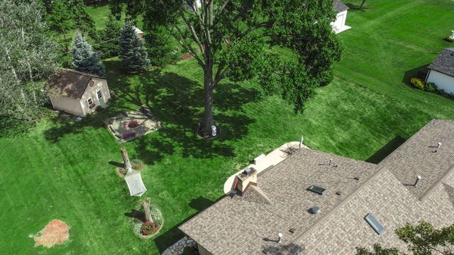 8210 Hillcrest Drive, Orland Park, IL 60462
