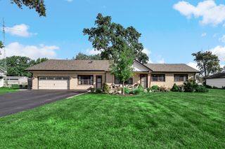 8210 Hillcrest Drive, Orland Park, IL 60462