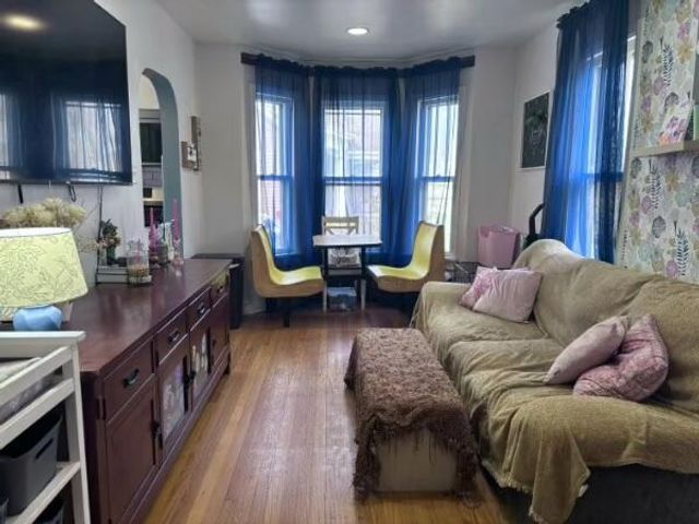 2152 Crisman Road, Portage, IN 46368