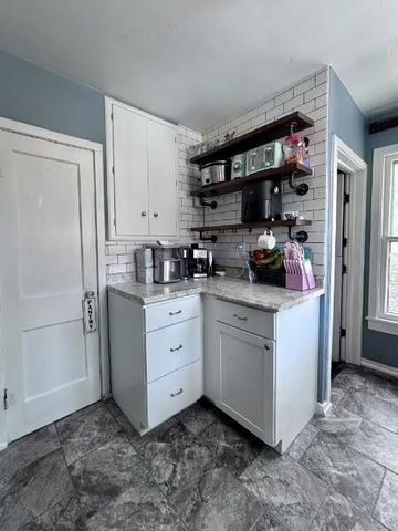 2152 Crisman Road, Portage, IN 46368