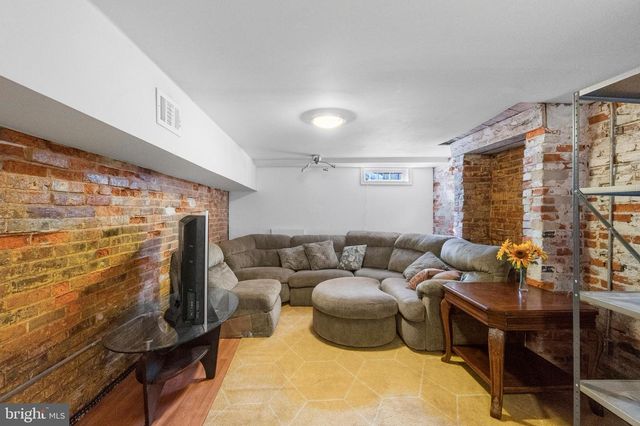 1048 W BARRE ST, Baltimore, MD 21230