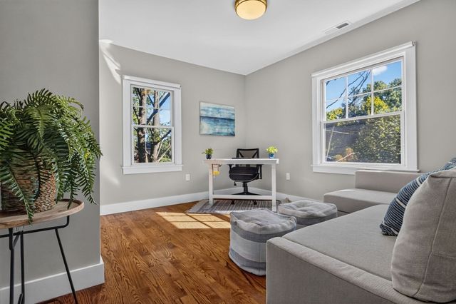 611 Centre St 1, Newton, MA 02458