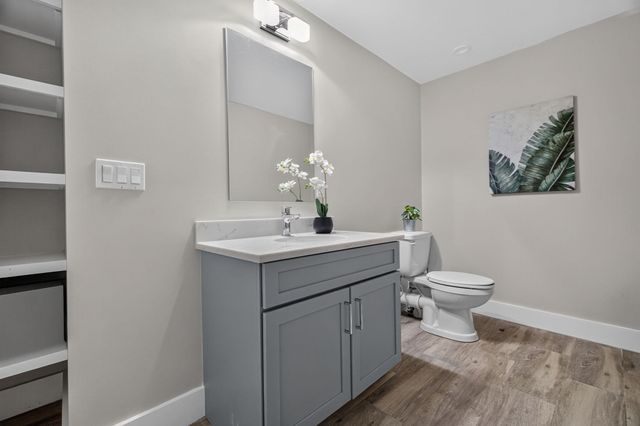 611 Centre St 1, Newton, MA 02458