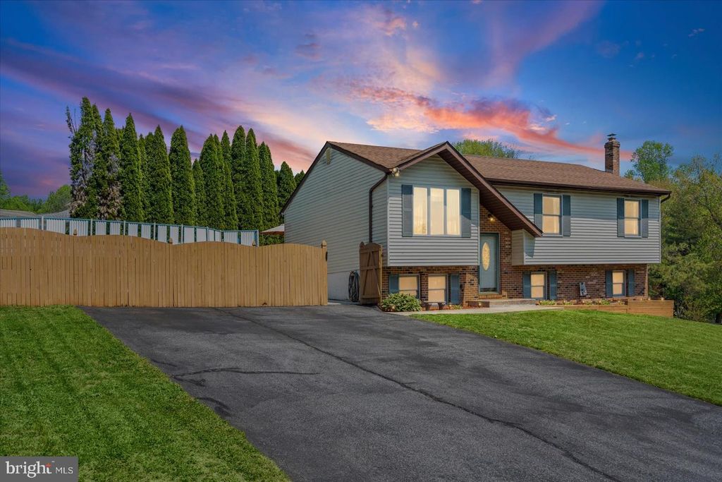 7125 MACBETH WAY, Sykesville, MD 21784