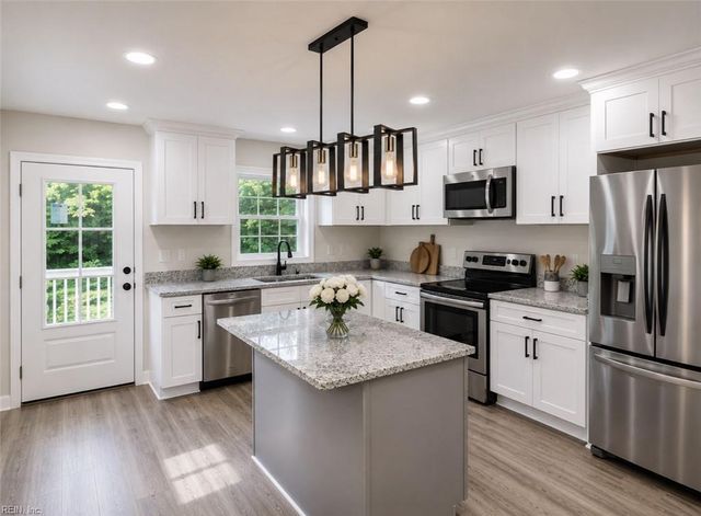 5806 Fawkes ST, Portsmouth, VA 23703