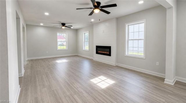 5806 Fawkes ST, Portsmouth, VA 23703