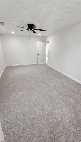 5806 Fawkes ST, Portsmouth, VA 23703