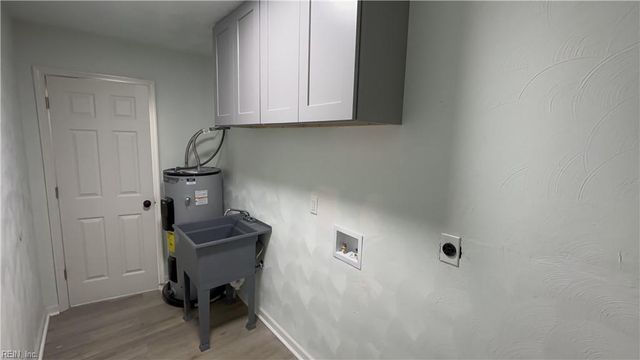 5806 Fawkes ST, Portsmouth, VA 23703