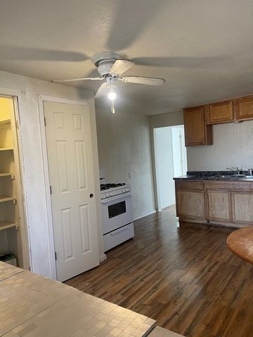 610 S Calhoun St, Midland, TX 79701