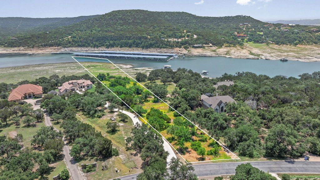 17124 Northlake Hills DR, Jonestown, TX 78645