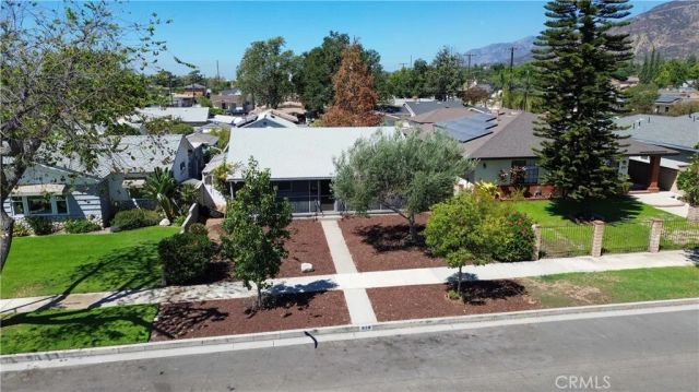 939 N Orange, Azusa, CA 91702