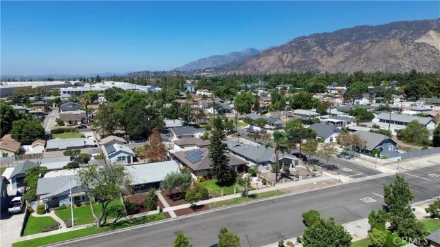 939 N Orange, Azusa, CA 91702