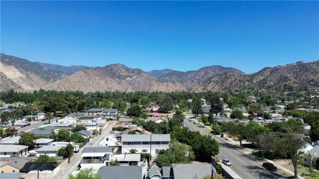 939 N Orange, Azusa, CA 91702