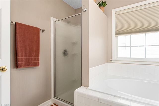 1317 Salem Crossing Road, Kernersville, NC 27284