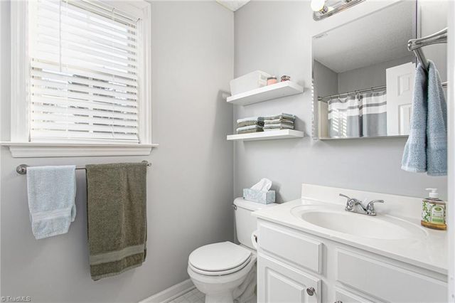 1317 Salem Crossing Road, Kernersville, NC 27284