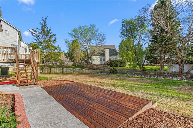 1317 Salem Crossing Road, Kernersville, NC 27284