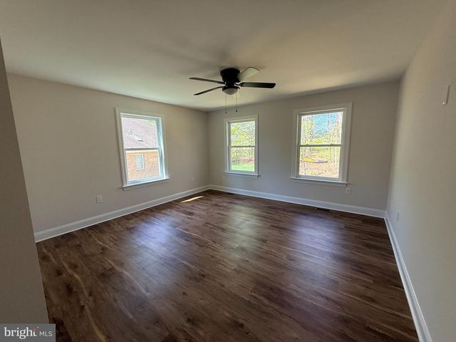 206 SAYLERS CREEK RD, Locust Grove, VA 22508