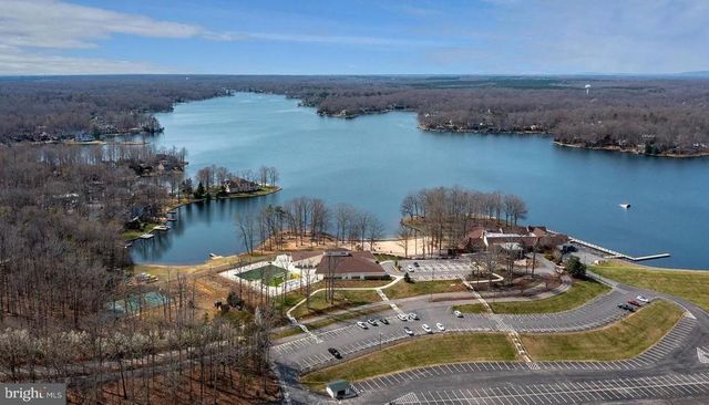 206 SAYLERS CREEK RD, Locust Grove, VA 22508