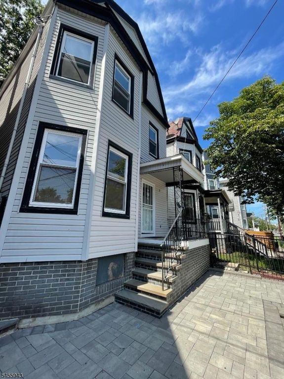 823 S 14Th St, Newark City, NJ 07108 — photo 2