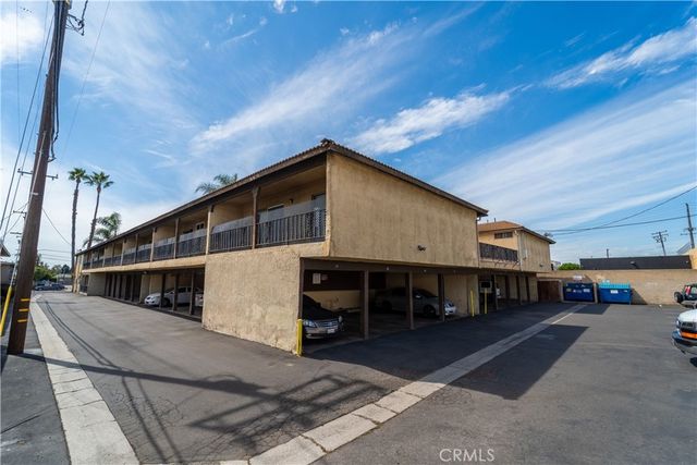 2221 E Lenita Lane, Santa Ana, CA 92705