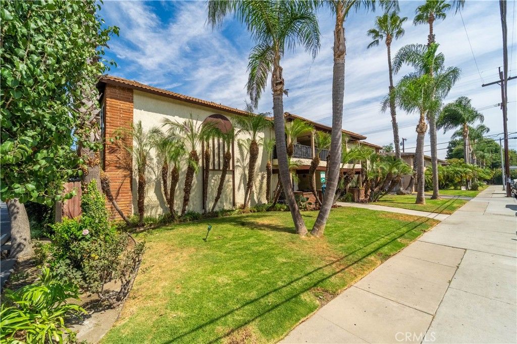 2221 E Lenita Lane, Santa Ana, CA 92705