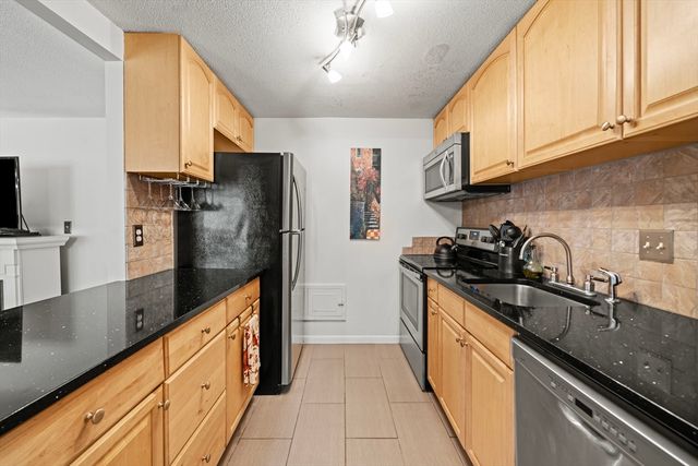 64 Main 28B, Stoneham, MA 02180