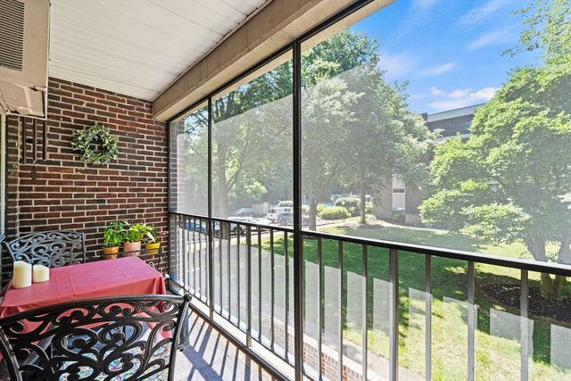 64 Main 28B, Stoneham, MA 02180