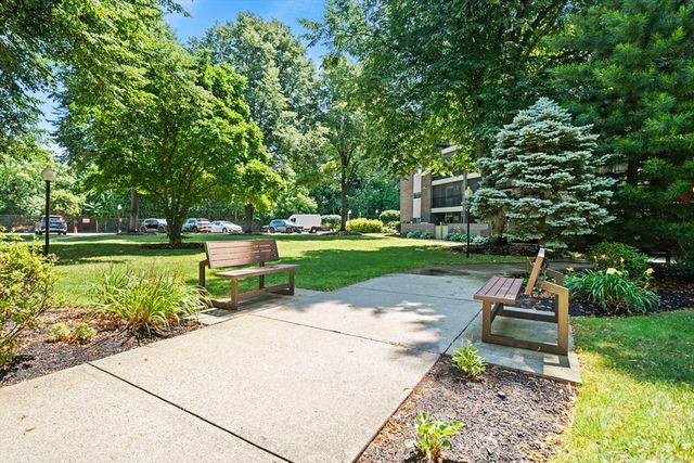 64 Main 28B, Stoneham, MA 02180