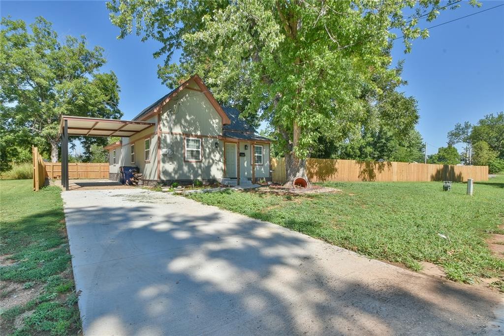 610 S 19th Street, Chickasha, OK 73018
