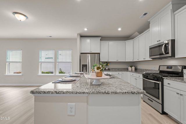 509 Oaks End Drive, Holly Springs, NC 27540