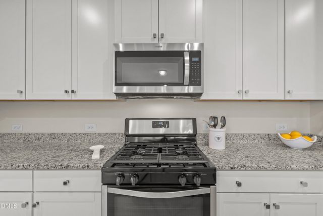 509 Oaks End Drive, Holly Springs, NC 27540