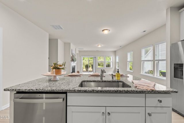 509 Oaks End Drive, Holly Springs, NC 27540