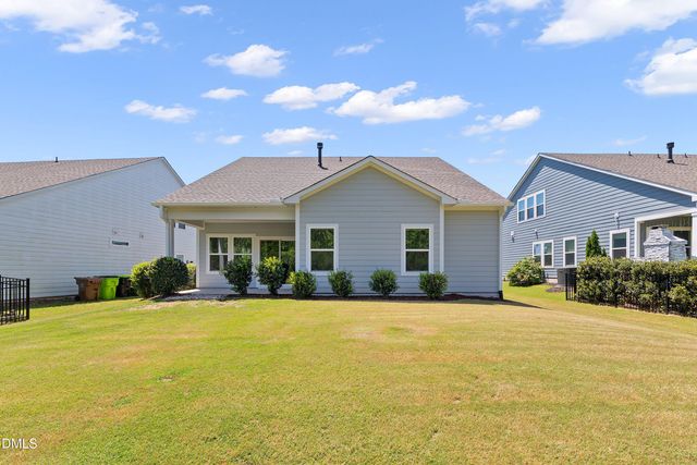509 Oaks End Drive, Holly Springs, NC 27540
