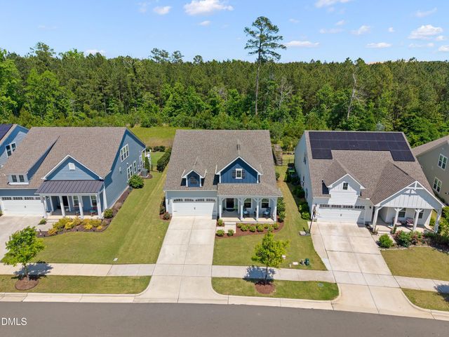 509 Oaks End Drive, Holly Springs, NC 27540