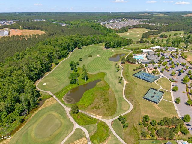 509 Oaks End Drive, Holly Springs, NC 27540