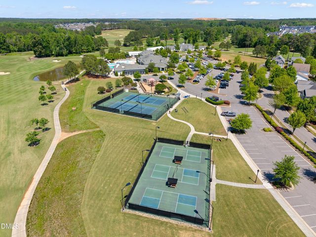 509 Oaks End Drive, Holly Springs, NC 27540