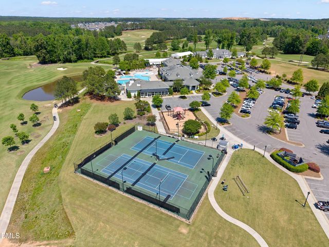 509 Oaks End Drive, Holly Springs, NC 27540
