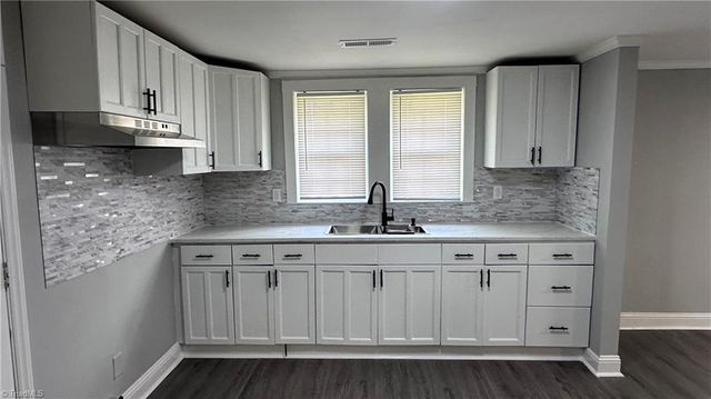 1013 Duke Street, Greensboro, NC 27406