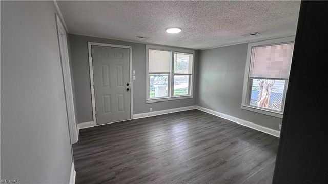 1013 Duke Street, Greensboro, NC 27406