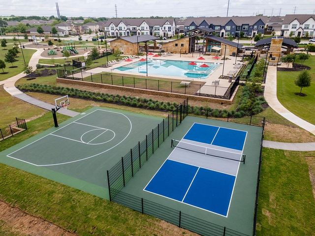 207 Crumpton WAY, Hutto, TX 78634