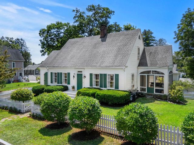 16 Brookline Street, Nashua, NH 03064