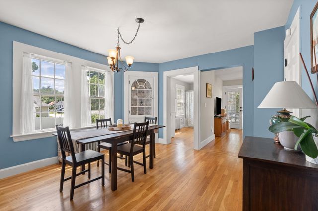 16 Brookline Street, Nashua, NH 03064