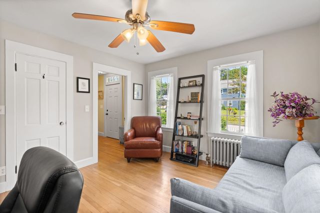 16 Brookline Street, Nashua, NH 03064