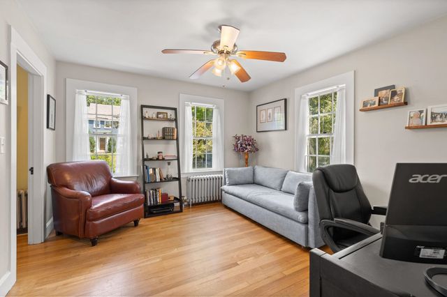 16 Brookline Street, Nashua, NH 03064