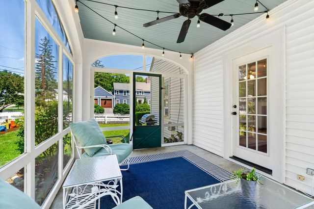 16 Brookline Street, Nashua, NH 03064