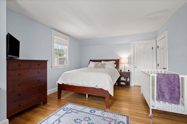 16 Brookline Street, Nashua, NH 03064