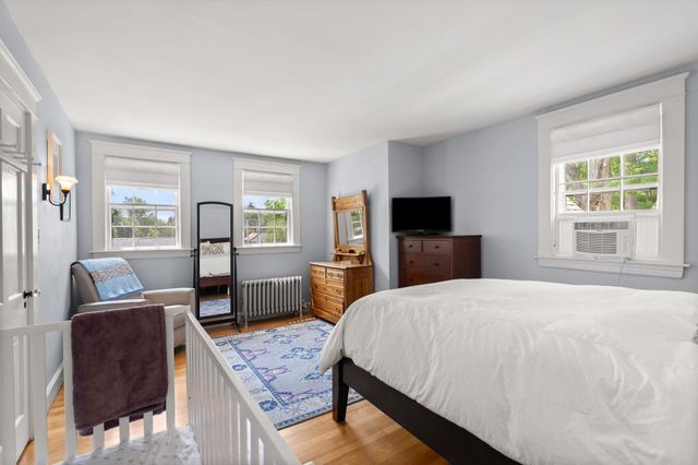 16 Brookline Street, Nashua, NH 03064